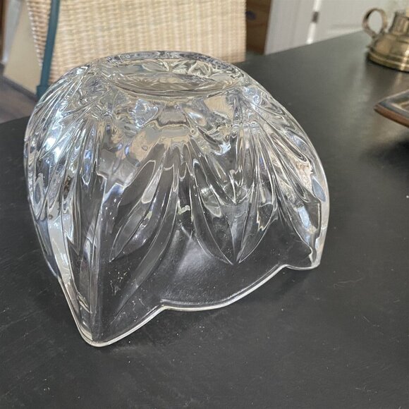 Shannon Crystal Dorset Square Bowl - Picture 7 of 7